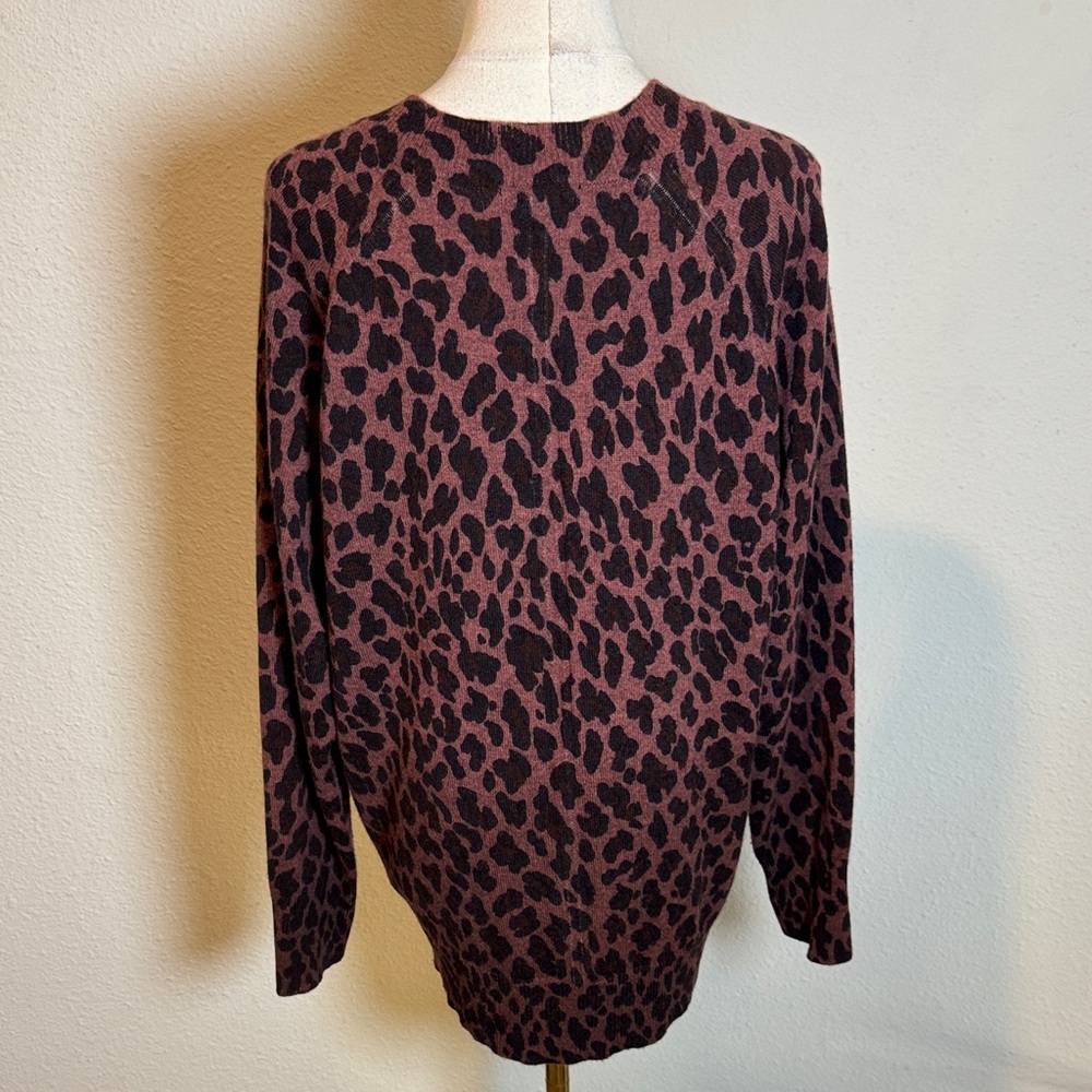 27 Miles V-Neck Cashmere Leopard Print Sweater size Large - Picture 4 of 12